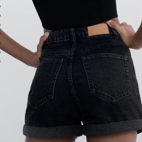 Zara Hi Waist Mom Denim - Picture 2 of 6